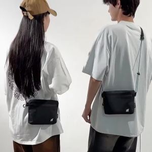 Túi đeo chéo vải Oxford thiết kế nguyên bản dành cho nam và nữ túi đa năng đi làm túi đựng điện thoại túi đeo vai đơn giản tiện dụng.