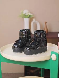 Giày bốt tuyết nữ mùa đông mới 2025 ống trung bình không thấm nước cổ ngắn