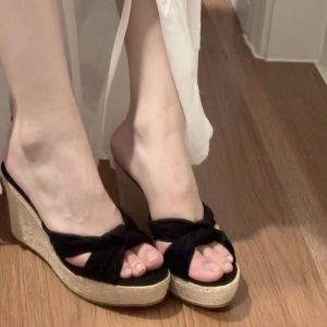 [Free Shipping] WomenS Fashionable Wedge Sandals With A Bow Designed For Petite Figures Featuring A Braided Rope Upper And A Thick Platform Sole