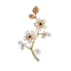 Chinese Style Shell Floral Brooch Vintage Fashion Plum Flower Laple Pin for Clothes Vintage Ornament Gift For Her