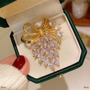 [COD] Buin Fashion Rhinestone Crystal Bow Pearl Brooches Women Clothing Coat Jewelry Accessries Gifts