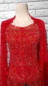 set kebaya pesta merah kebaya sabrina + longtorso + rok dan slendang