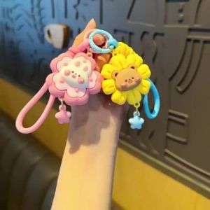 【Ship in 24H】可爱钥匙扣情侣立体卡通包包公仔挂饰小熊书包挂件创意汽车钥匙链Cute Keychain Couple Three-dimensional Cartoon Bag Dollliuqianl220250828