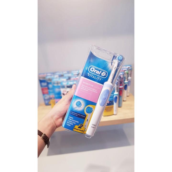 B%C3%A0n%20ch%E1%BA%A3i%20%C4%91%C3%A1nh%20r%C4%83ng%20%C4%91i%E1%BB%87n%20Oral-B%20Vitality%20Plus%20-%20Image%207