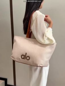 ALO Yoga Woven Straw Tote Bag for Women 3D Tone-On-Tone Embossed Logo Summer Beach Handbag Double Leather Handles Long Shoulder Strap & Short Top Handle Large Capacity Vacation Commute Shopping Shoulder Bag
