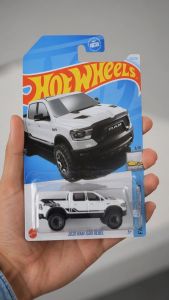 Hotwheels.DN - Xe Hot Wheels 2020 Ram 1500 Rebel (Card Mỹ)