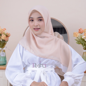 ShaQueen Hijab - Hijab Segi Empat Voal Jahit Tepi Premium