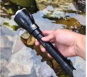 1200LM diver diving 100 meters underwater flashlight waterproof and strong light XM-L2 LED white light 18650 original battery fishing camping riding