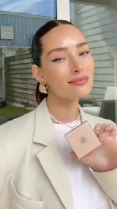 แป้งอัดแข็ง Jouer Soft Focus Hydrate & Setting - แป้งเนื้อแมตต์ - แป้งเบลอสำหรับริ้วรอยและรูขุมขน - ชุดแต่งหน้าสำหรับรองพื้นหรือคอนซีลเลอร์ - โปร่งใส