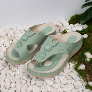 Free Shipping Ultra-Lightweight Plus-Size Wedge Sandals For Women Fashionable Flip-Flops With A Thick Sole