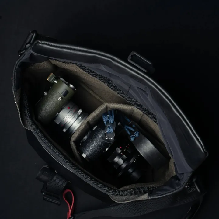 Wotancraft%20PILOT%20LEATHER%20TRAVEL%20CAMERA%20BAG%207L%20UPGRADED%20-%20Image%204