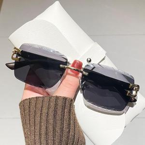 JN IMPRESSION New Fashion Cut Edge Wave Square Frame Glasses Personality Leopard Head Decorative Sunglasses for Women