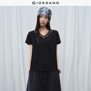 GIORDANO Women T-Shirt Hollow Out V Neck T-Shirt Casual Stylish Trendy Elegant Comfortable Fashion Classic 18326216