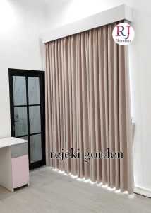 GORDEN BLACKOUT PREMIUM MODEL PLISKET CANTELAN/CANTOLAN L.75CM
