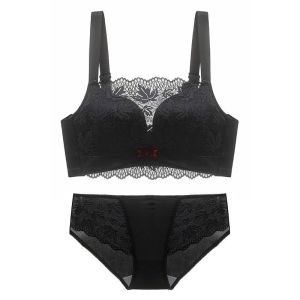 High-grade Triumphˉ Push-up bra to prevent sagging women Inner layering Latex camisole bra Suitable for small breasts low waist seamless lace briefs