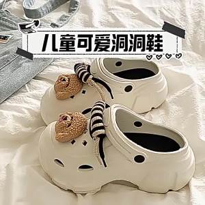 [Free Shipping] Cute Puppy-Themed ChildrenS Clogs Girls 2025 New Summer Outdoor Thick-Soled Non-Slip Beach Sandals With A Closed-Toe Design WomenS Style