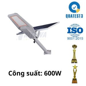 PT3600 Đèn Đường Phi Thuyền Năng Lượng Mặt Trời 600W KITAWA