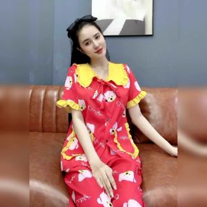 Đồ bộ tiểu thư sang chảnh dành cho chị em đây ạ.Chất vải Kate Lụa siêu mềm mịn thoáng mátcó đủ màu cho chị em lựa chọn.From dưới 55kg đổ về.