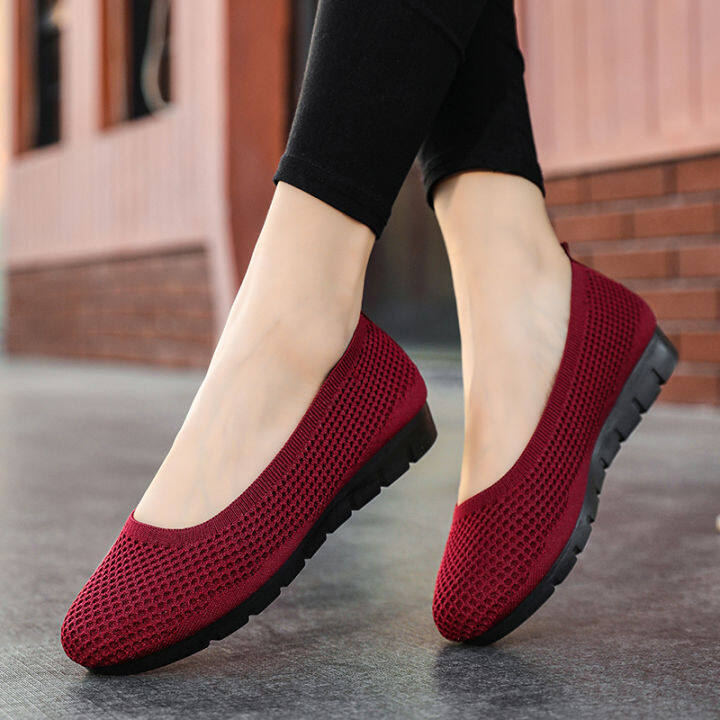 Trendy black flat outlet shoes