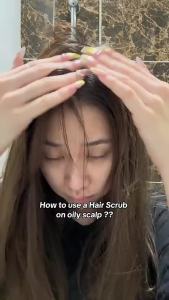KOEC Sea Salt Scalp Scrub 260g Includes a comb for massage deep cleansing and volumizing—leaves hair fresh and airy.