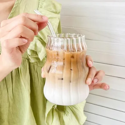 แก้วกาแฟ 500ml รูปรอบ สไตล์เกาหลี ทนความร้อน สีน้ำใส แก้วใส ลายตรง. แก้วแก้วโบโลซิลิเกตสูงสำหรับดื่มนม