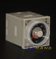 TIMER OMRON H3CR-A8 MULTI-RANGE 1.2s - 300H, 24-220VAC/DC 50/60Hz. 