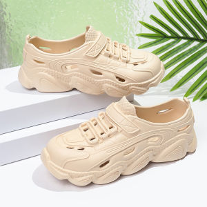 KDAShop พร้อมส่งจากโกดังสินค้าในไทย รองเท้าผ้าใบแฟชั่น รุ่นนี้งานคุณภาพมาก ทรงสวย กันลื่นแน่น ราคาไม่แพง ใครสนใจจิ้มในตะกร้าจ้า
