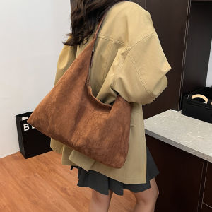 [Candy style] Autumn and winter retro bag womens matte texture popular solid color foreign style shoulder bag casual large capacity commuter tote bag