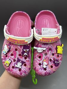 Dép Cross Hello Kitty cho trẻ em bé gái nữ Sục Crocs giày xục Cros Clog Kid màu Hồng