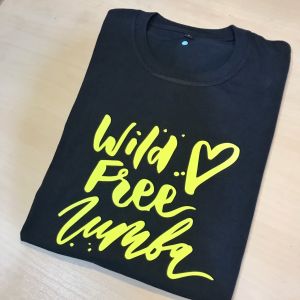 Baju Zumba Wanita: Desain Kaos Senam Berkualitas