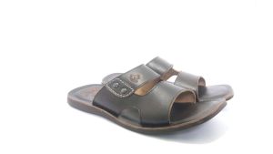 Sandal Kulit Pria Terbaru: Elegan & Nyaman