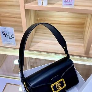 2026 New single-shoulder crossbody bag small square bag high-end fashion black series elegant womens crossbody bag
