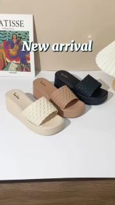 LALA Fashion Wedge Rubber Sandals For Women Ripple Design 6CM Thick Soled Casual Slippers