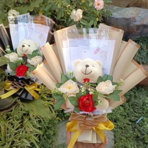 READY BUKET BONEKA UANG KOSONGAN / BUKET BONEKA / BUKET HADIAH / BUKET ULANG TAHUN / FREE CUSTOM SELEMPANG