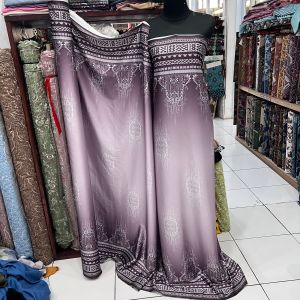 Kain Meteran Bahan Rnami Silk Gradasi Motif Kualitas Premium Bahan Pakaian Terbaru