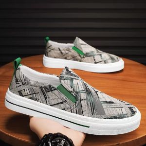 รองเท้าผ้าใบลำลองสลิปออนผู้ชาย ผ้าใบสำหรับผู้ชาย ทรงสวยเบาสวมใส่สบาย 2 สี รุ่น