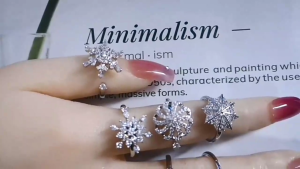 Fidget Anxiety Ring for Women Fidget Spinner Stress Worry Rings Spinning Rings Meditation Anti-Anxiety Ring