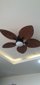 Quạt Trần Đèn Cánh Lá có đèn ba chế độ màu có điều khiển từ xa