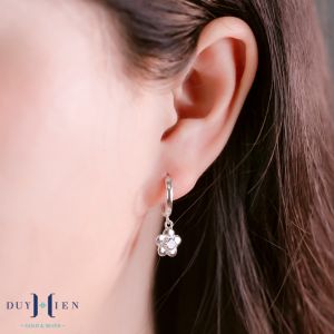 Khuyên Tai Bạc S925 Cho Bé Kiểu Tùng Teng Dài Hình Bông Hoa 5 Cánh Trơn Nhụy Đá 3.5 Ly Sáng Lấp Lánh - Duy Hiển
