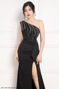 MYDU SHOP | MS 2353 – ĐẦM DẠ HỘI XÉO VAI ĐÍNH NGỌC LẤP LÁNH XẺ ĐÙI THANH LỊCH