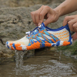 COD Terbaru Olahraga Sepatu Pria Pantai Aqua Wading Water Shoes Hiking Diving Trekking Renang Anti Slip Lentur Kekinian 392