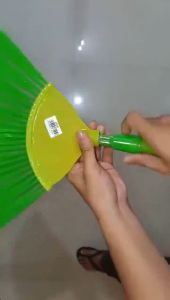 Natural Miscanthus Broom Extendable Handle 8 Nails for Ceiling Dust Spider Webs Floor Sweeping