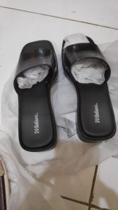 MELISSA HEELS SANDAL ( SIZE 35/36 BLACK )