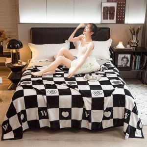 Selimut Bulu Ukuran KING 180x200 Motif Dewasa Keren Super Tebal Pinggiran List Murah Berkualitas