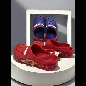 crocs95 McQueen Car Clogs for Men and Women Outdoor Beach Shoes Sandals Closed-Toe Slippers Breathable Non-Slip Shoes