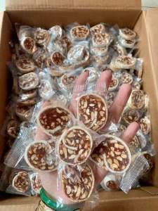 (FREESHIP) 1kg Kẹo chuối gừng cuộn đậu Bến Tre