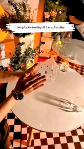 Đèn Pha Lê cảm ứng 16 màu Có remote điều khiển