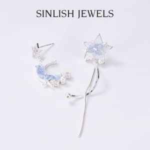 SINLISH Star & Moon Asymmetrical Earrings Light Blue Gradient Crystal Premium Zirconia Jewelry (one pair)