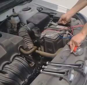 แตรลมไฟฟ้า มีมอเตอร์ให้ 12v.24v. แตรรถสิบล้อ แตรรถบรรทุก แตรรถยนต์ แตรรถเก๋ง แตรรถกระบะ แตรแต่งซิ่ง เสียงแตร