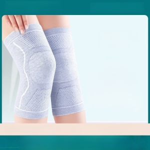 สนับเข่าแบบมีสายรัดสําหรับปั่นจักรยานเพื่อให้ความอบอุ่น การป้องกันทางการแพทย์ป้องกันการเลื่อน